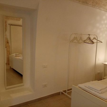 Studio Flat In White City 오스투니 외부 사진