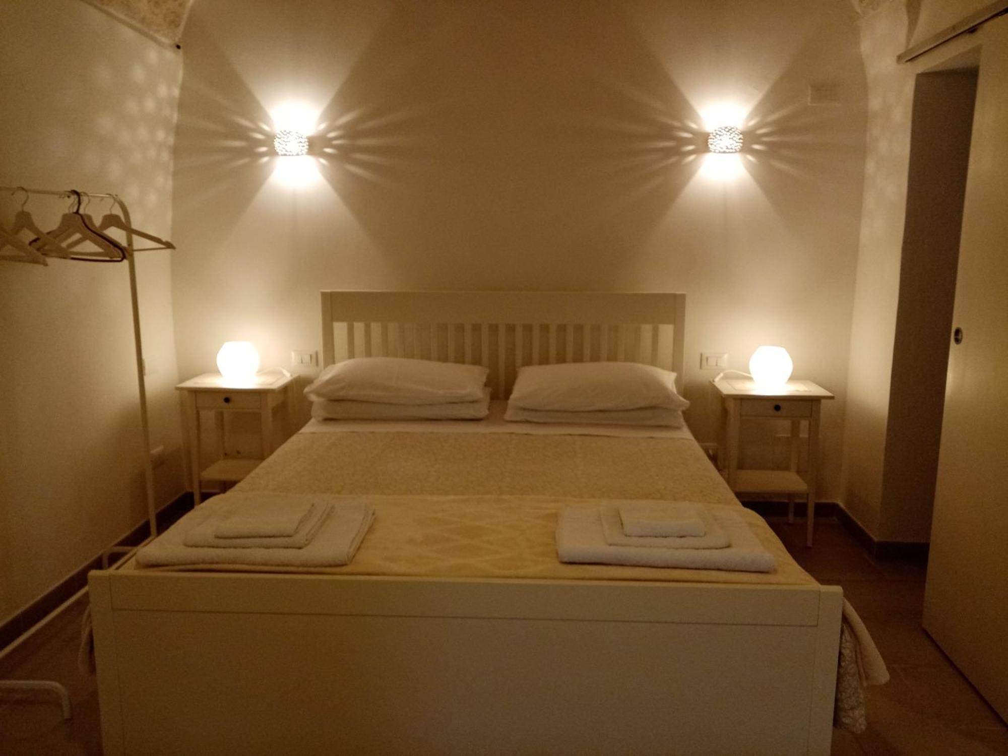 Studio Flat In White City 오스투니 외부 사진