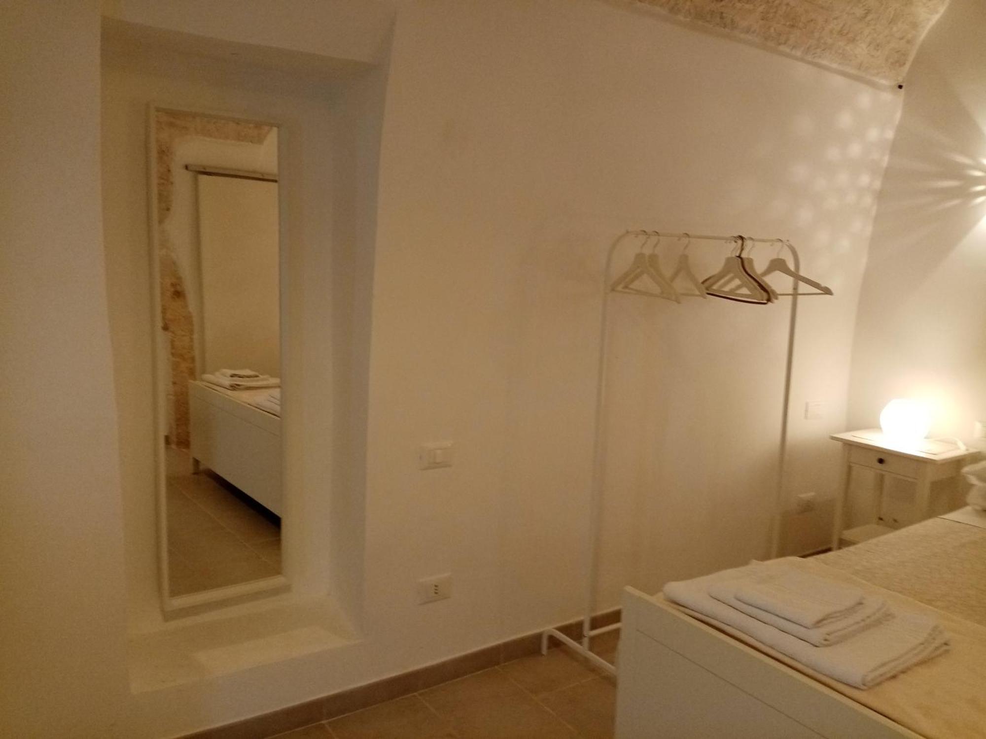 Studio Flat In White City 오스투니 외부 사진